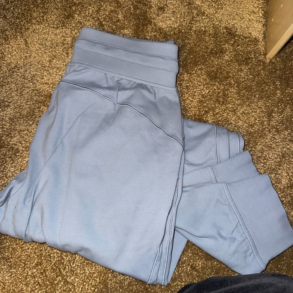 Lululemon Ready to Rulu 7/8 Jogger
Chambray